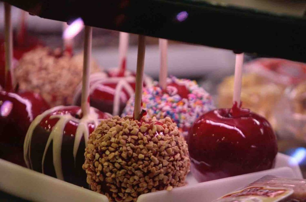 candied apples-why processed food is bad
